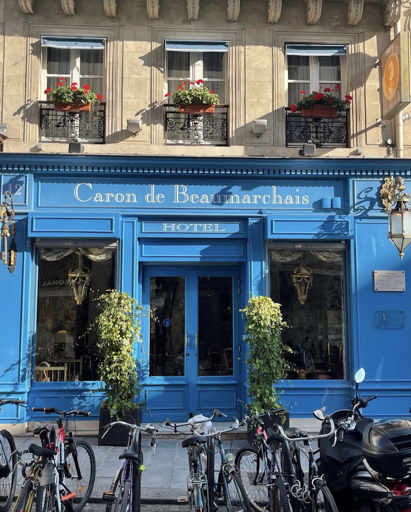 L'ingresso dell'Hôtel Caron de Beaumarchais